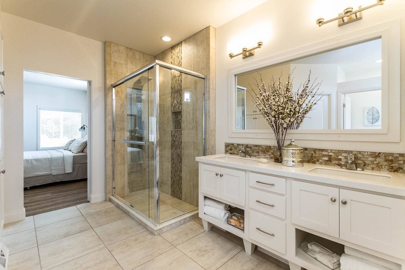 Kingsbrook bathroom home features