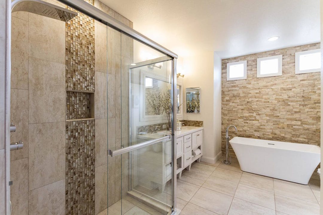 Kingsbrook bathroom home features